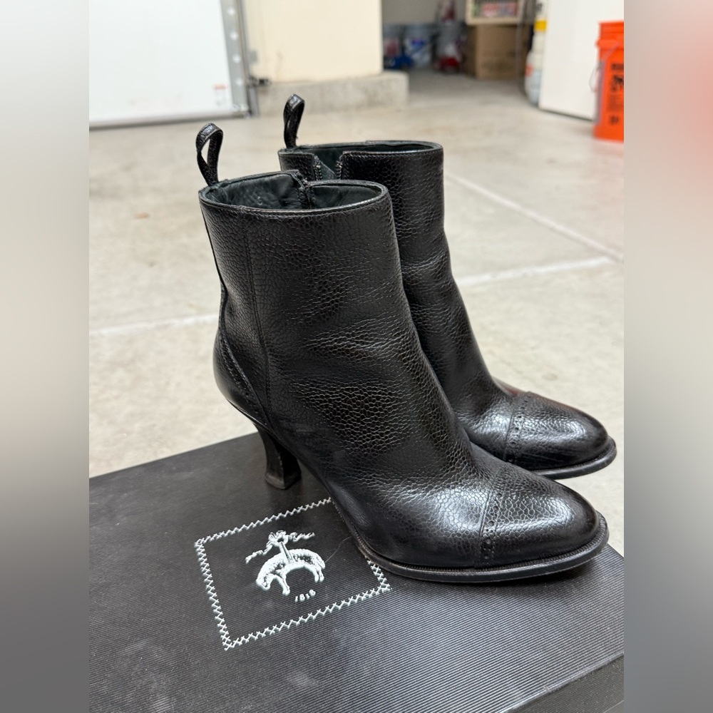 Black Fleece ankle boots